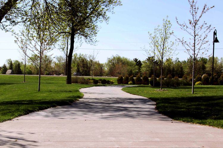 Lakeside Park Walking Trail